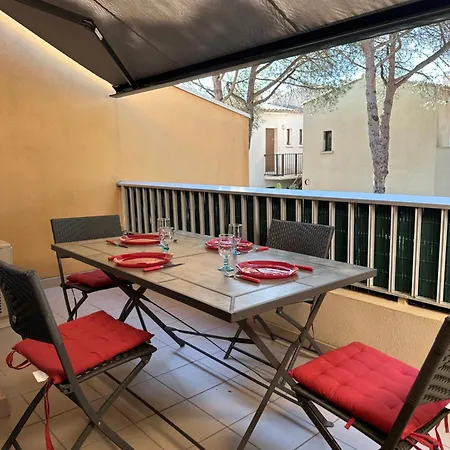 Apartment La Pinede - L'eureka - 4/6 Couchages - Piscine